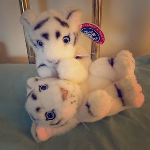 RBBB Circus stuffed baby tigers